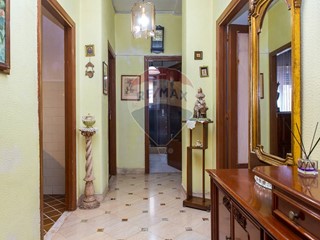 Quadrilocale in Vendita a Catania, 55'000€, 86 m²