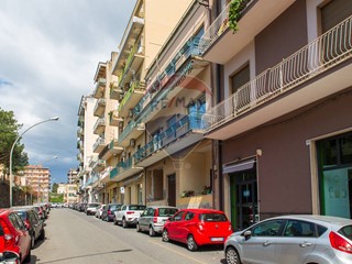 Trilocale in Vendita a Acireale, 85'000&euro;, 90 m²