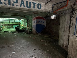Box in Vendita a Catania, 59'000€, 100 m²