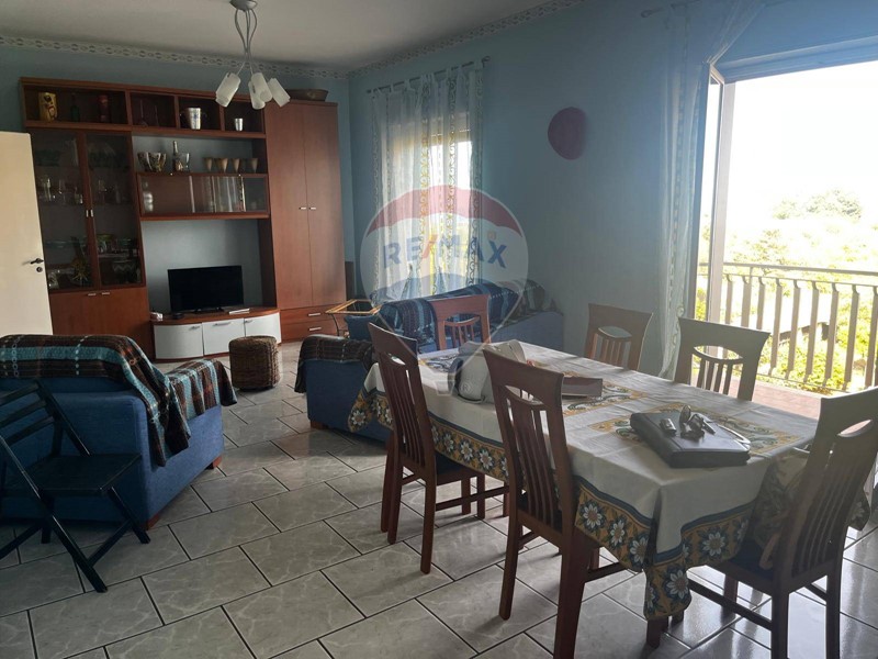 Quadrilocale in Vendita a Aci Catena, 125'000€, 129 m²