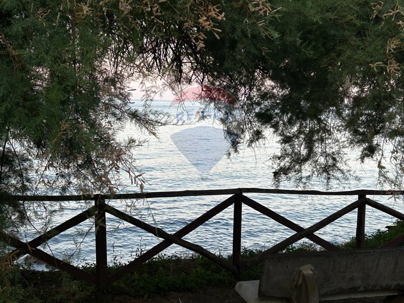 Bilocale in Vendita a Riposto, 85'000€, 65 m²