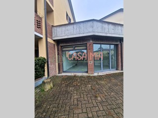 Negozio in Vendita a Rottofreno, 45'000&euro;, 54 m²