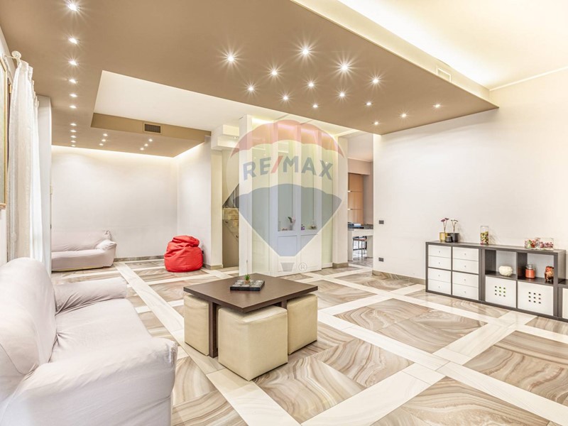 Villa in Vendita a Pantigliate, 679'000&euro;, 280 m²