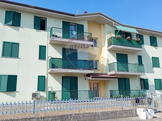 Trilocale in Vendita a Castel d'Ario, 79'000&euro;, 78 m²