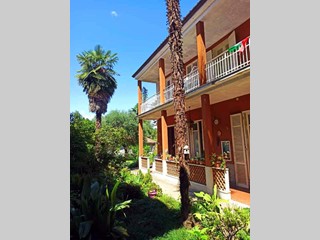 Villa in Vendita a Mazzè, 240'000&euro;, 290 m²