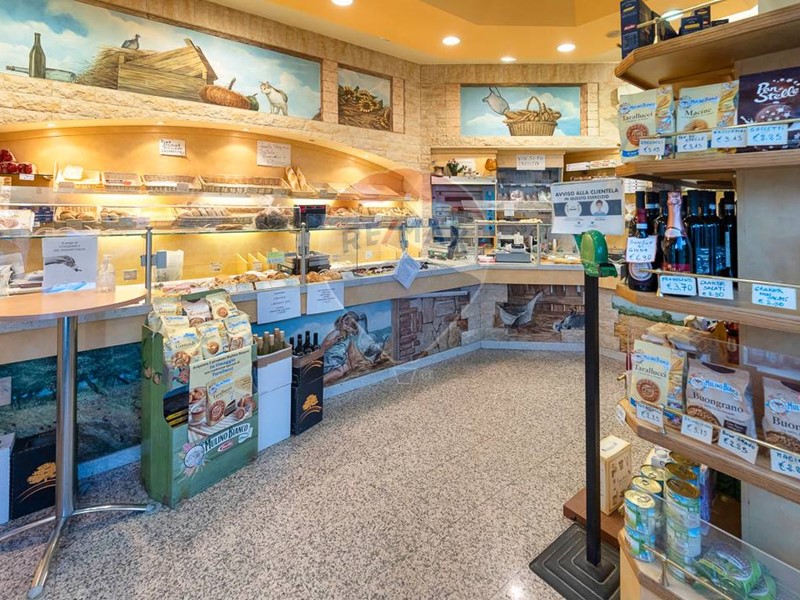 Negozio in Vendita a Milano, 250'000&euro;, 135 m²