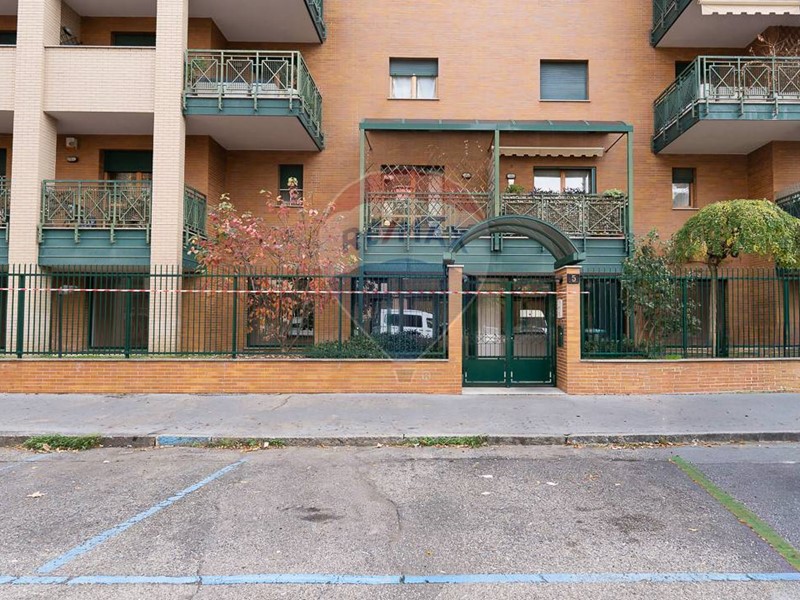 Bilocale in Affitto a Milano, 1'400€, 78 m²