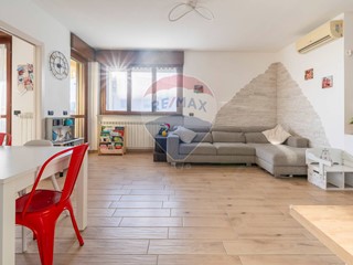 Trilocale in Vendita a Parabiago, 210'000&euro;, 90 m²