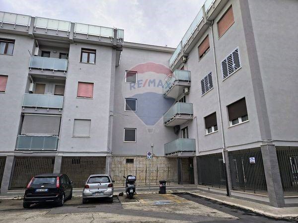 Quadrilocale in Vendita a Trani, 130'000&euro;, 130 m²