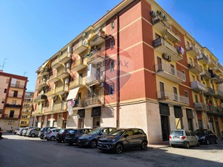 Quadrilocale in Vendita a Trani, 140'000€, 112 m²