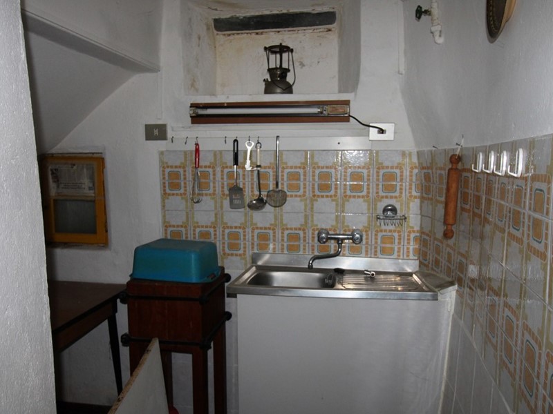 Trilocale in Vendita a Alta Valle Intelvi, 42'000&euro;, 95 m², arredato