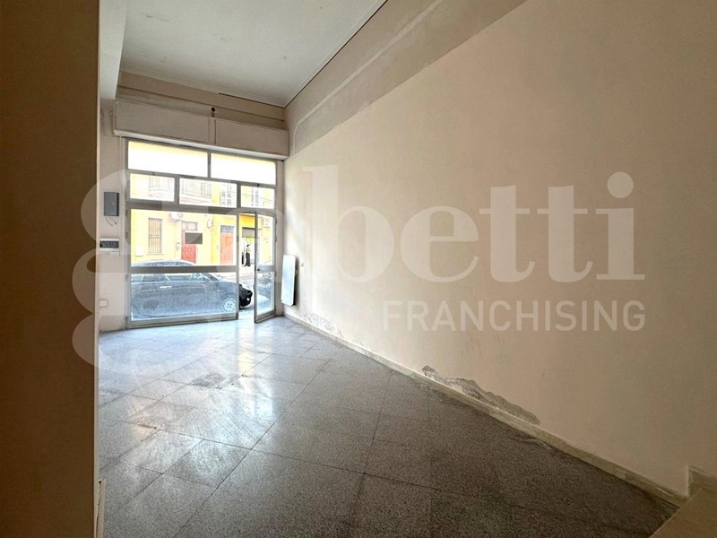 Negozio in Vendita a Avola, 50'000&euro;, 65 m²