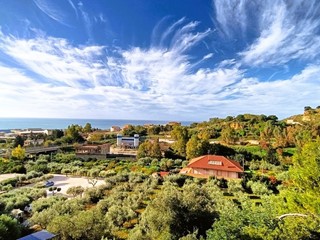 Quadrilocale in Vendita a Agrigento, 76'000€, 133 m²