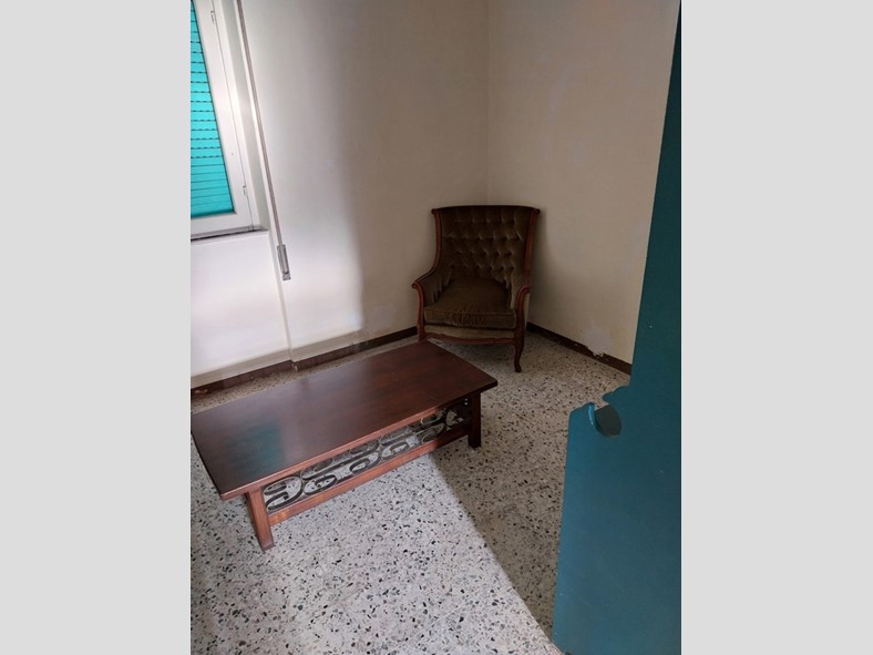 Quadrilocale in Vendita a Oliveto Lario, 210'000&euro;, 95 m²