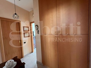Quadrilocale in Vendita a Bari, 345'000€, 120 m²