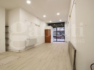 Negozio in Vendita a Bologna, 195'000&euro;, 93 m²