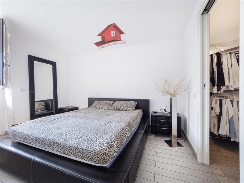 Attico in Vendita a Milano, 590'000&euro;, 172.2, con Box