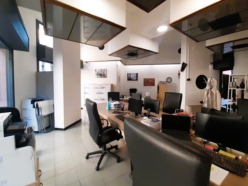 Negozio in Vendita a Legnano, 179'000&euro;, 100 m²