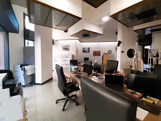 Negozio in Vendita a Legnano, 179'000&euro;, 100 m²