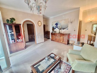 Appartamento in Vendita a Pisa, 349'000&euro;, 130 m², con Box