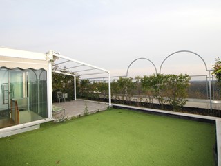 Appartamento in Vendita a Legnano, 299'000&euro;, 180 m², con Box