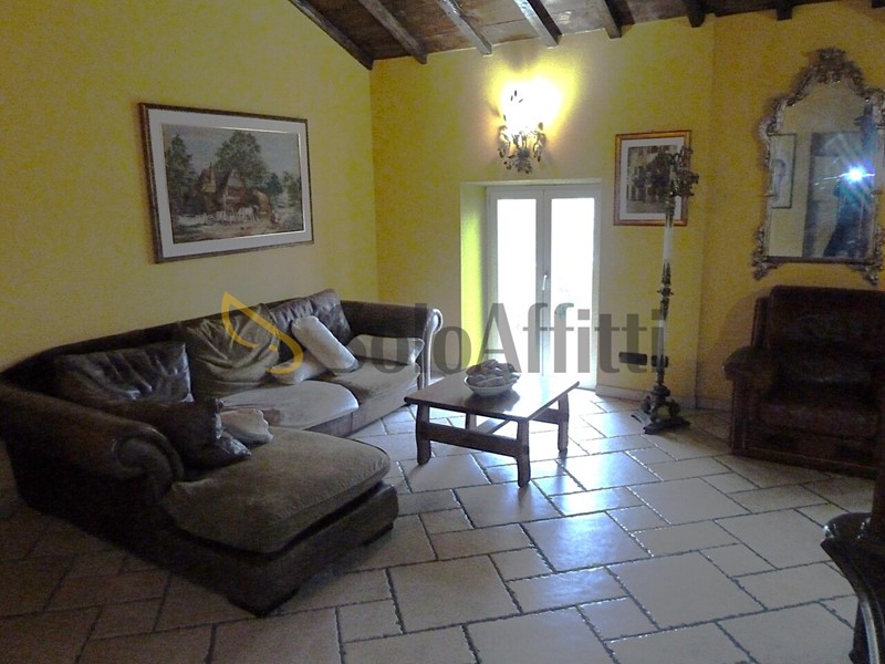 Appartamento in Affitto a Bordighera, 1'200&euro;, 138 m², arredato