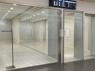 Immobile commerciale in Vendita a Torri di Quartesolo, 150'000&euro;, 140 m²