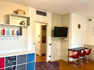 Trilocale in Affitto a Firenze, zona Il Prato, 1'200&euro;, 75 m², arredato