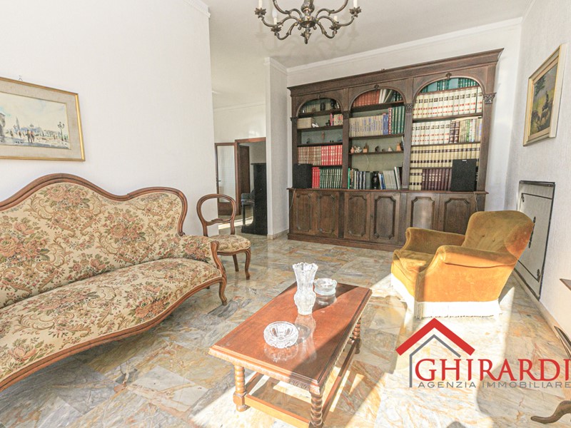 Appartamento in Affitto a Genova, zona Voltri, 900&euro;, , arredato