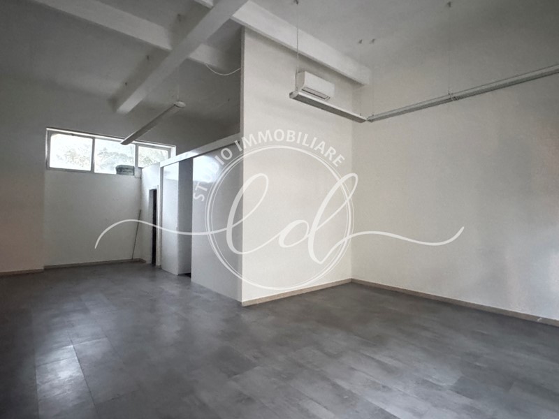 Capannone in Affitto a Pietrasanta, 1'200&euro;, 60 m²