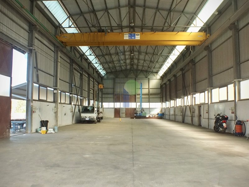 Immobile commerciale in Vendita a Piombino, zona Montegemoli, 780'000&euro;, 1000 m²