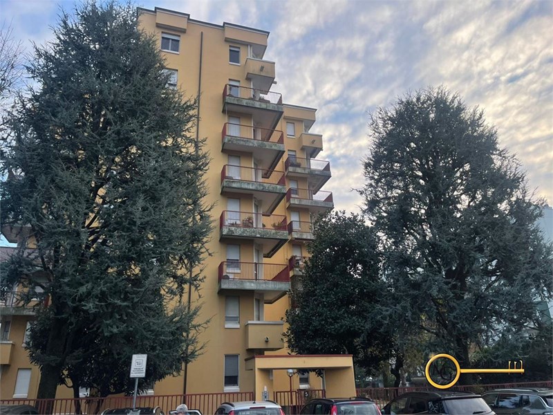 Trilocale in Vendita a Milano, 195'000€, 105 m²