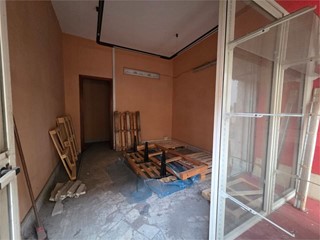 Negozio in Vendita a Casoria, 25'000&euro;, 20 m²