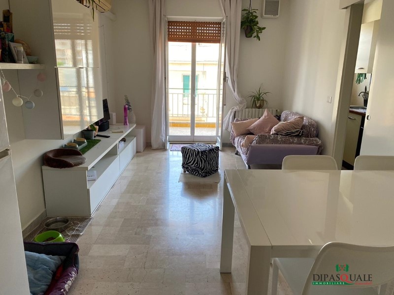 Appartamento in Affitto a Ragusa, 600€, 140 m²