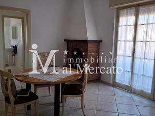 Trilocale in Vendita a Viareggio, zona Torre Del Lago Puccini, 169'000€, 70 m², arredato