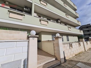 Trilocale in Vendita a Surbo, 133'000€, 91 m²