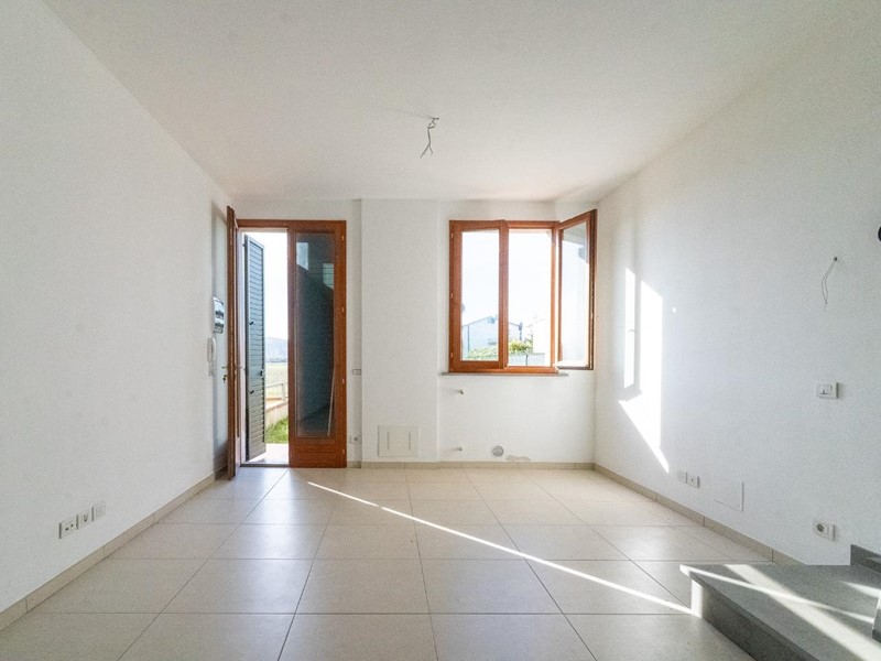 Quadrilocale in Vendita a Castelfiorentino, zona Petrazzi, 175'000&euro;, 71 m²