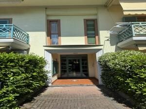 Trilocale in Vendita a Massa, 116'250€, 65 m², con Box