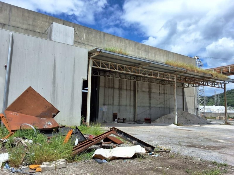 Capannone in Vendita a Massa, 901'446€, 3702 m²