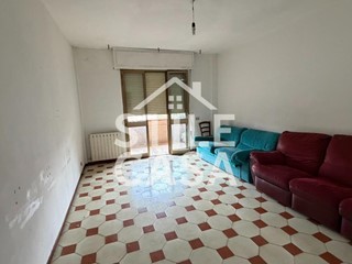 Appartamento in Vendita a Altopascio, 135'000&euro;, 130 m², con Box