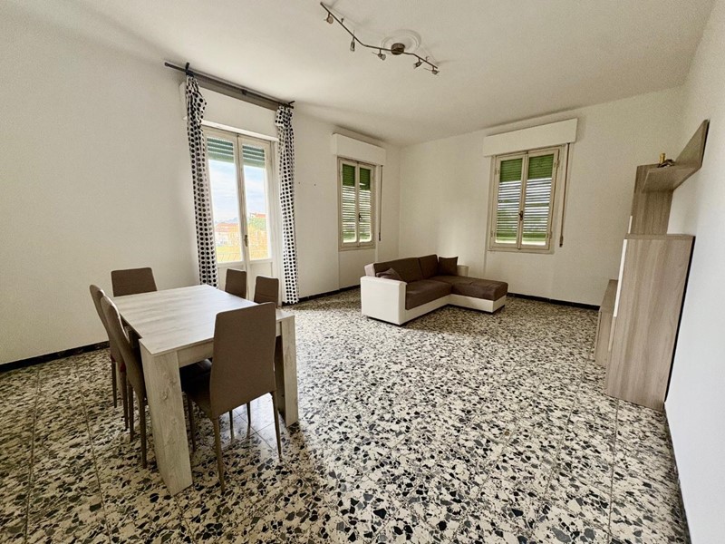 Appartamento in Vendita a Empoli, 220'000&euro;, 136 m²