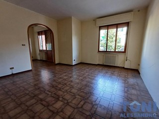 Quadrilocale in Vendita a Certaldo, 225'000&euro;, 100 m², con Box