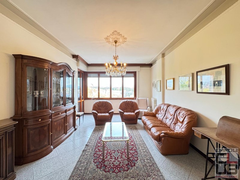 Quadrilocale in Vendita a Empoli, 230'000&euro;, 100 m², con Box