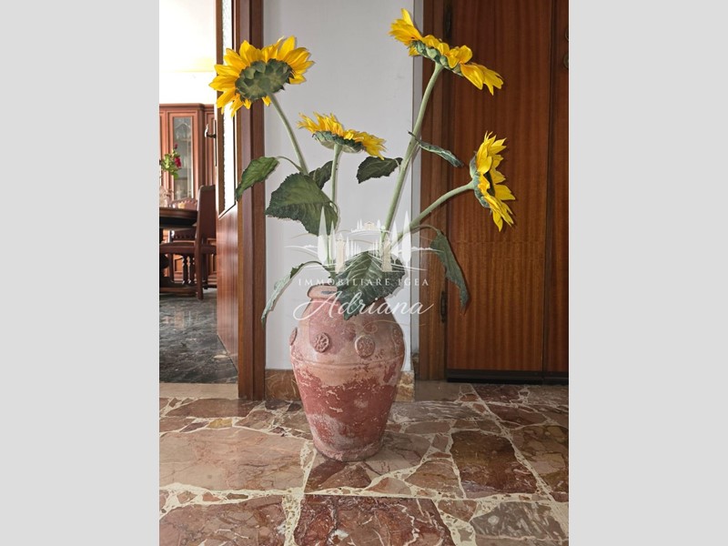 Appartamento in Vendita a Colle di Val D'Elsa, 210'000&euro;, 104 m², arredato