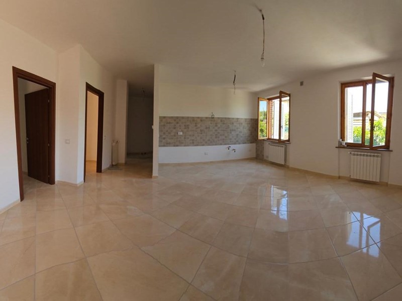 Appartamento in Vendita a Collesalvetti, 258'000&euro;, 115 m², con Box