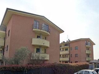 Quadrilocale in Vendita a Seregno, 180'000&euro;, 88 m², con Box
