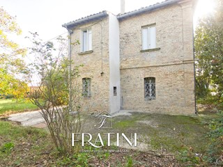Casa Indipendente in Vendita a Sant'Egidio alla Vibrata, 119'000&euro;, 124 m²