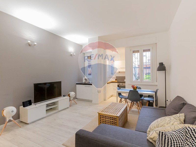 Bilocale in Affitto a Milano, 1'190€, 52 m²