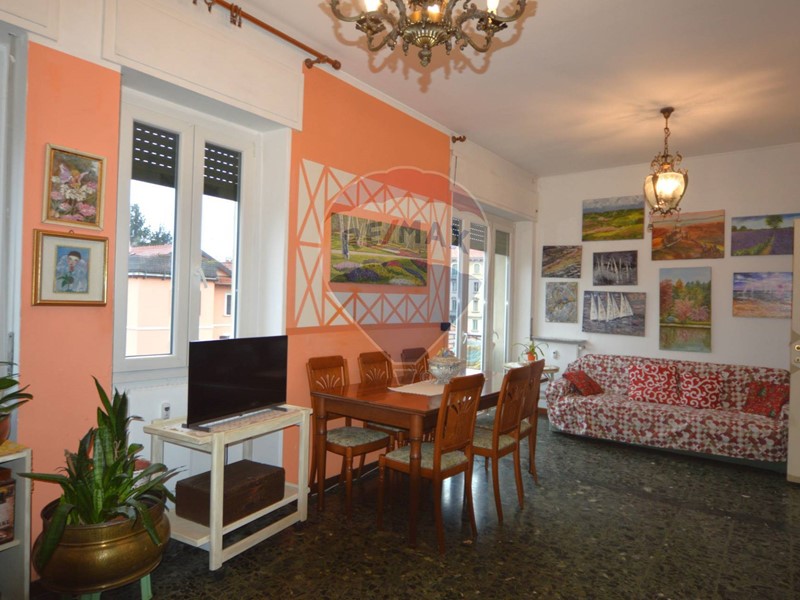 Trilocale in Vendita a Varese, 106'000&euro;, 110 m²