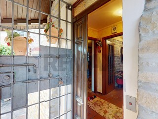 Casa Semi Indipendente in Vendita a Neviano degli Arduini, 150'000&euro;, 162 m²